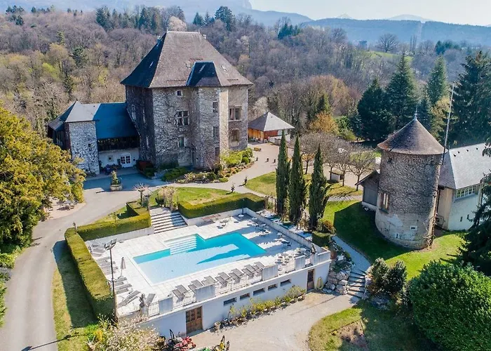 Chateau De Candie